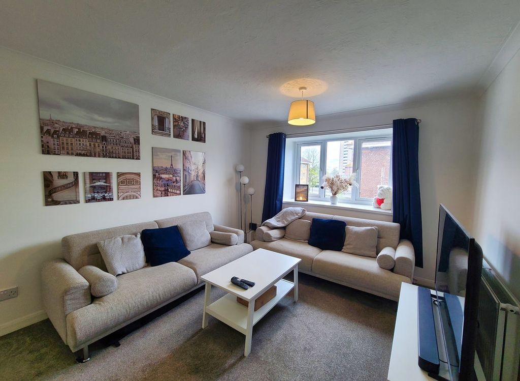 Additional image 6 of 1 bed flat for saleTop Floor Flat, Brunel Road, Southampton SO15