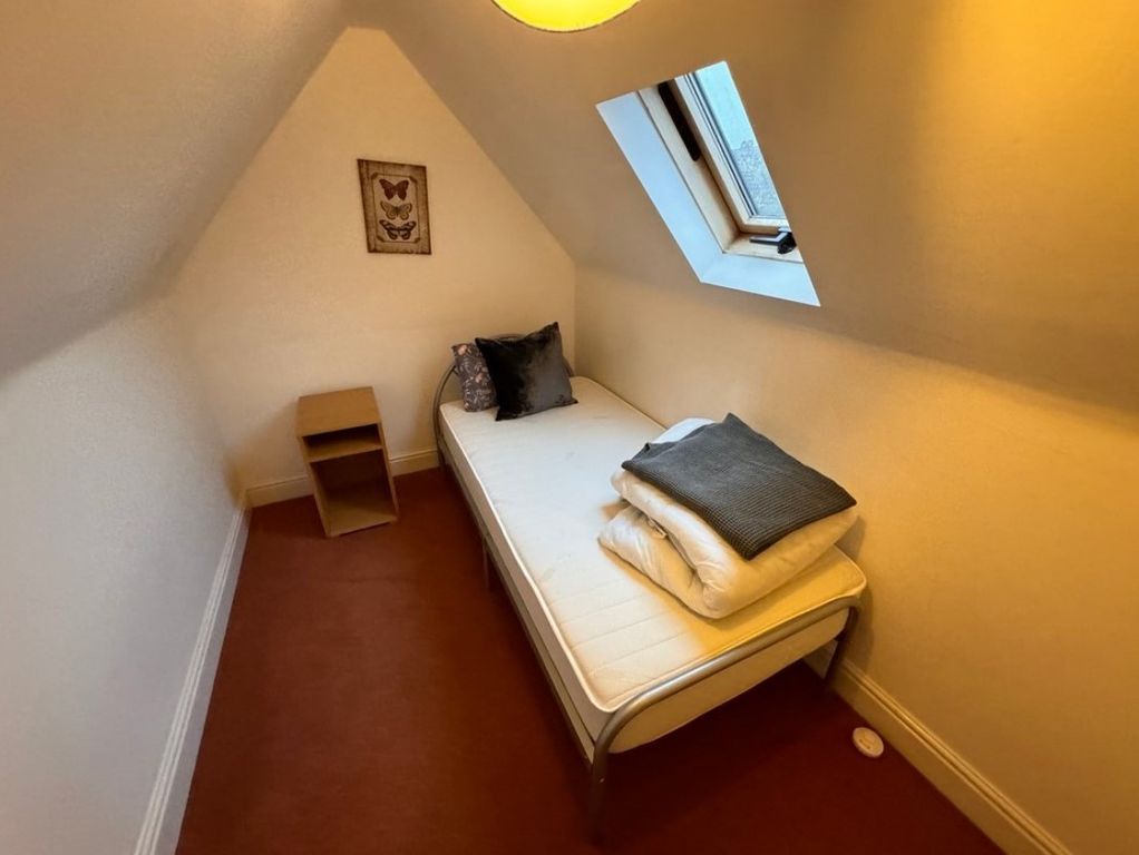 Additional image 6 of 3 bed flat for salePenn Road, Penn, Wolverhampton WV3