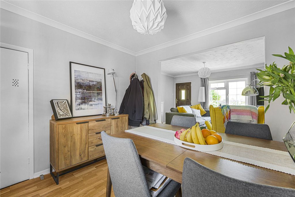 Additional image 5 of 2 bed terraced house for saleVictoria Road, Knaphill, Woking GU21