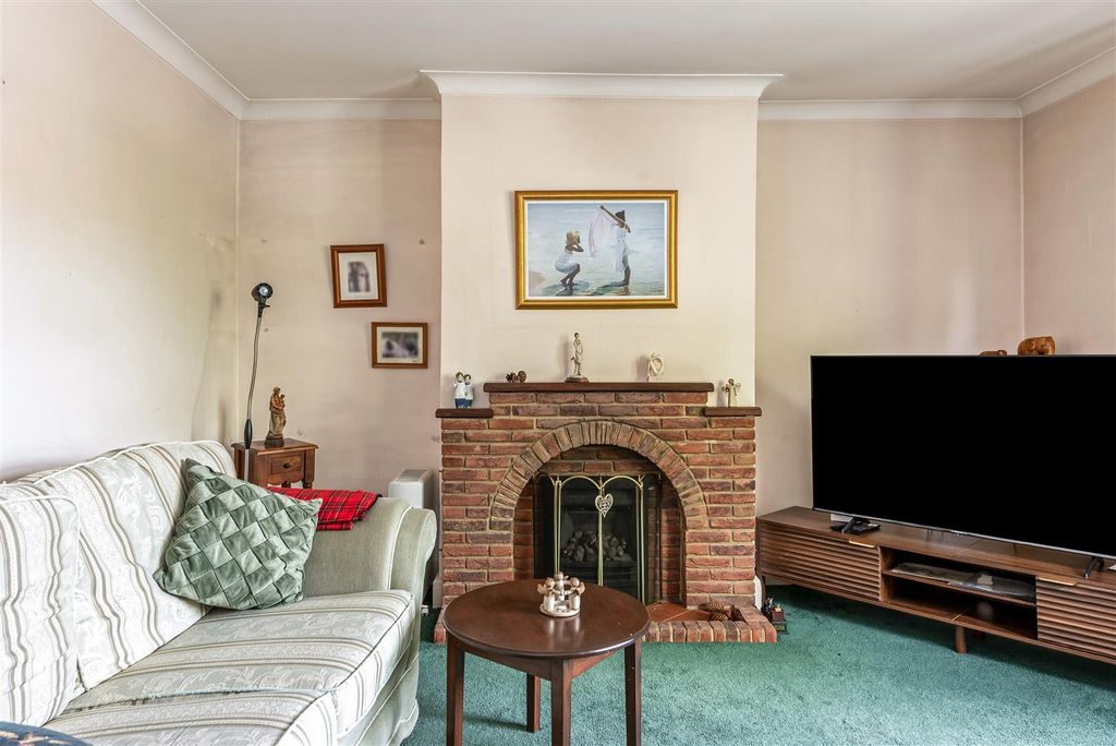Additional image 5 of 2 bed flat for saleCopnor Road, Portsmouth PO3