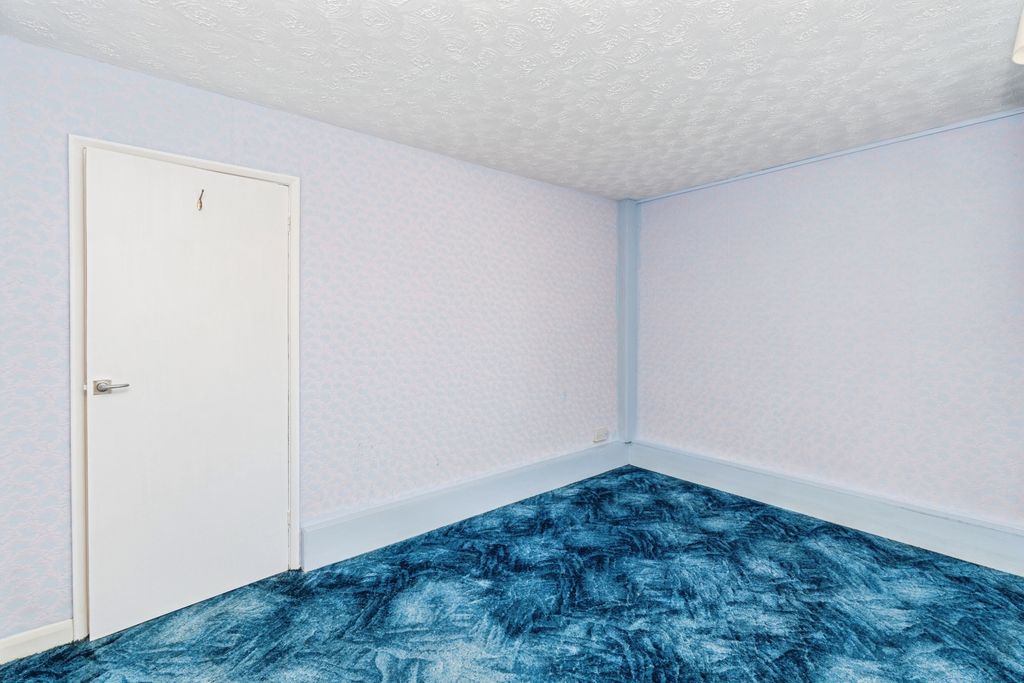 Additional image 11 of 2 bed flat for saleSt. James Close, Southampton SO15