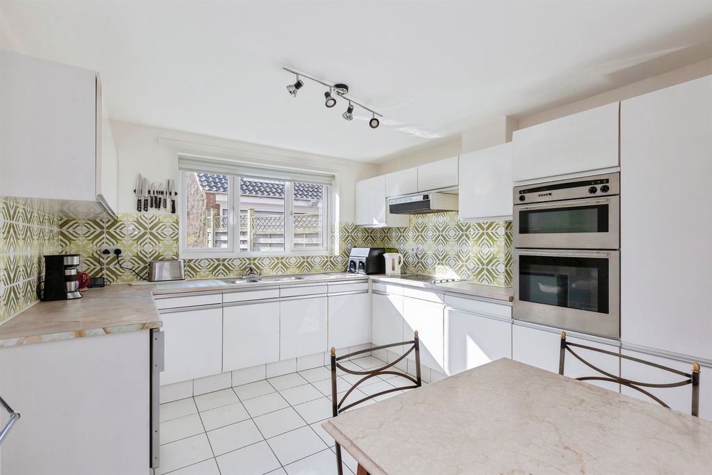 Additional image 3 of 4 bed detached house for saleBeaker Close, Smeeton Westerby, Leicester LE8
