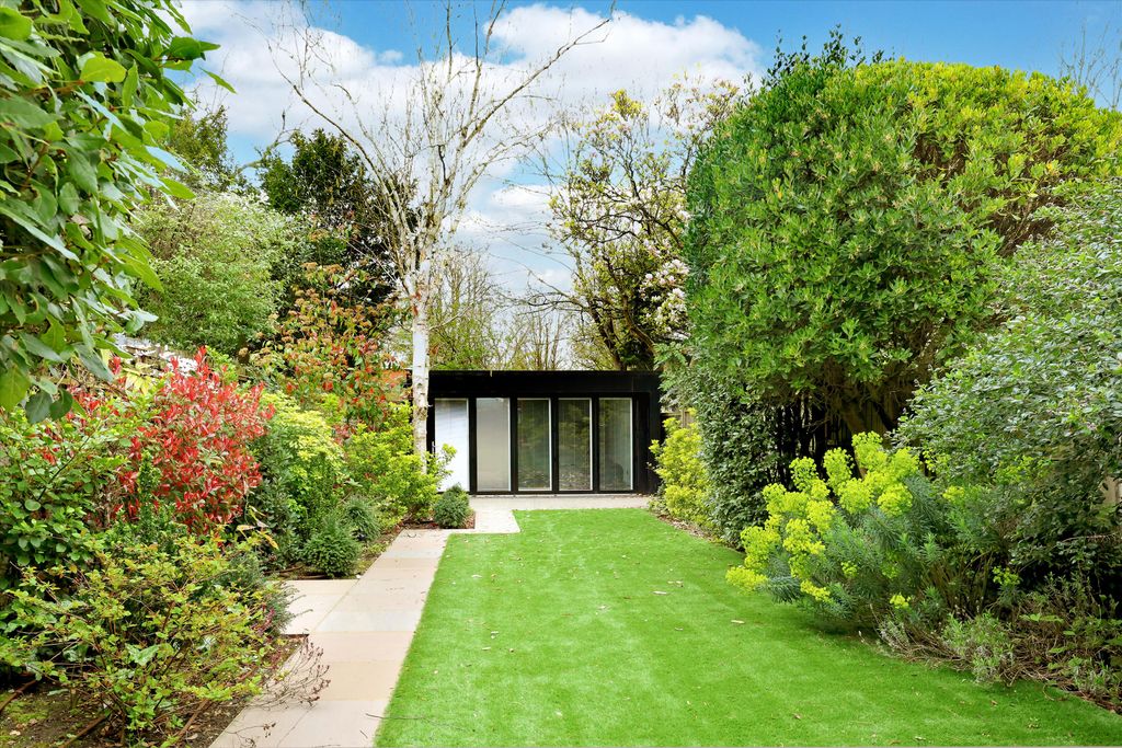 Additional image 16 of 5 bed town house for saleKings Road, Windsor, Berkshire SL4