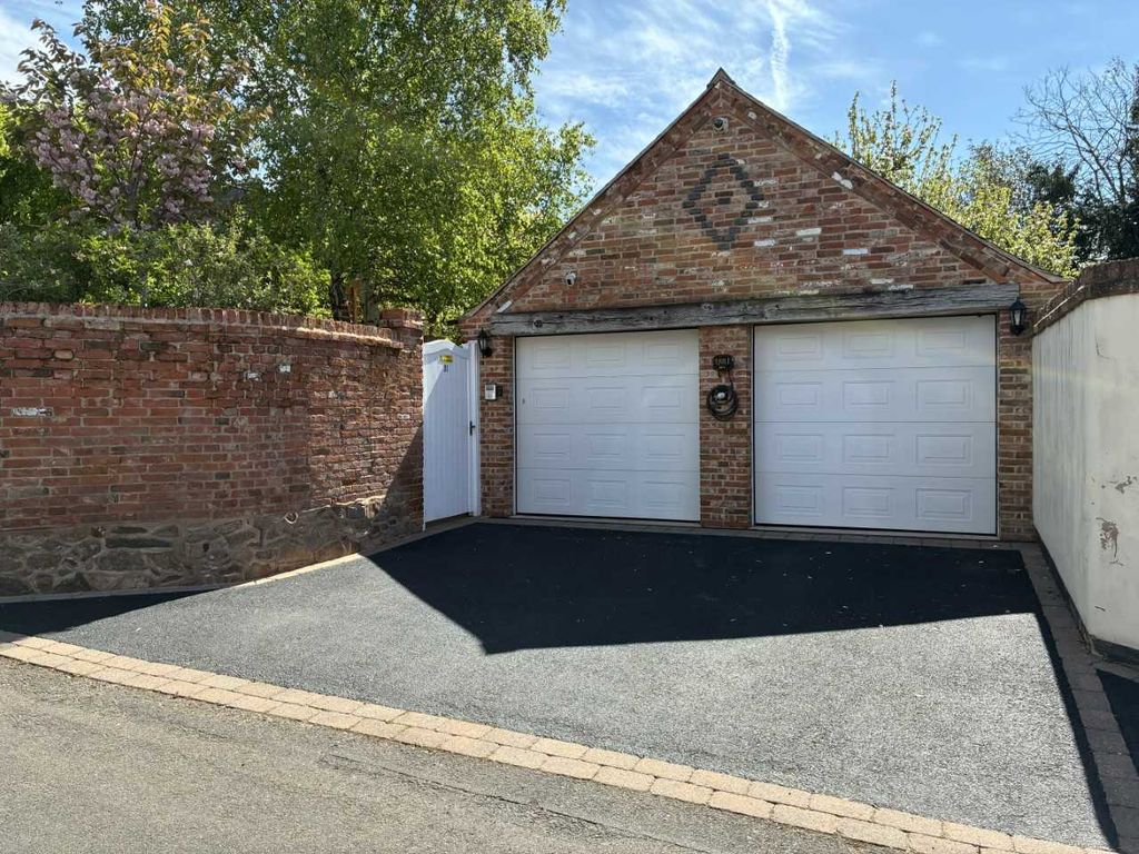 Additional image 28 of 5 bed detached house for saleNorthfield Road, Blaby, Leicester LE8