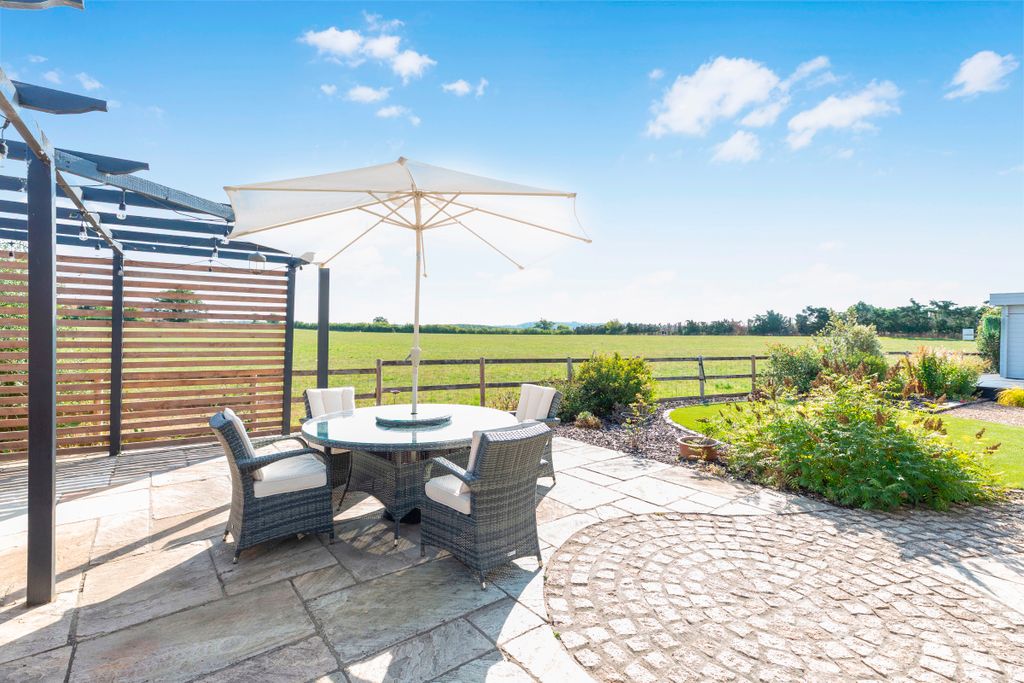 Additional image 11 of 4 bed detached house for saleHair Cobble Cottage, Bay Lane, Gillingham SP8
