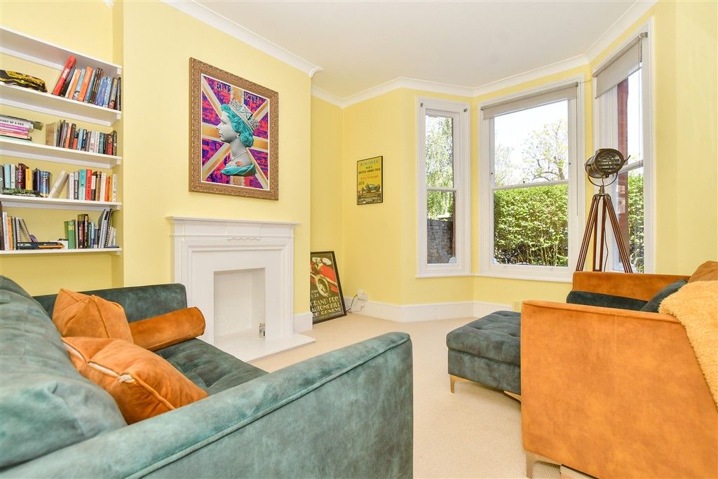 Additional image 6 of 2 bed maisonette for saleGlebe Avenue, Woodford Green, Essex IG8