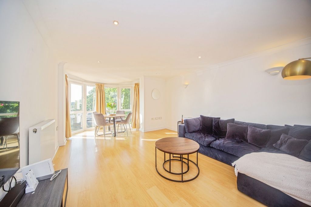 Additional image 3 of 2 bed flat for saleWinchester Road, Southampton, Hampshire SO16