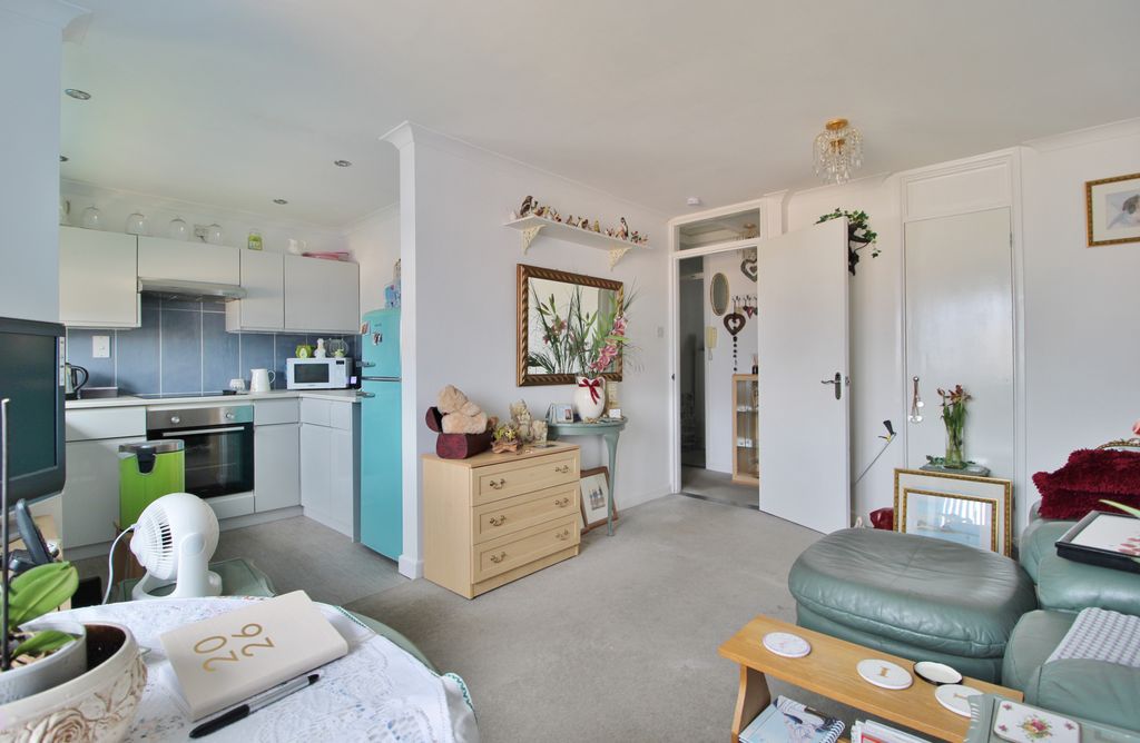 Additional image 5 of 1 bed property for saleOld Canal, Southsea PO4