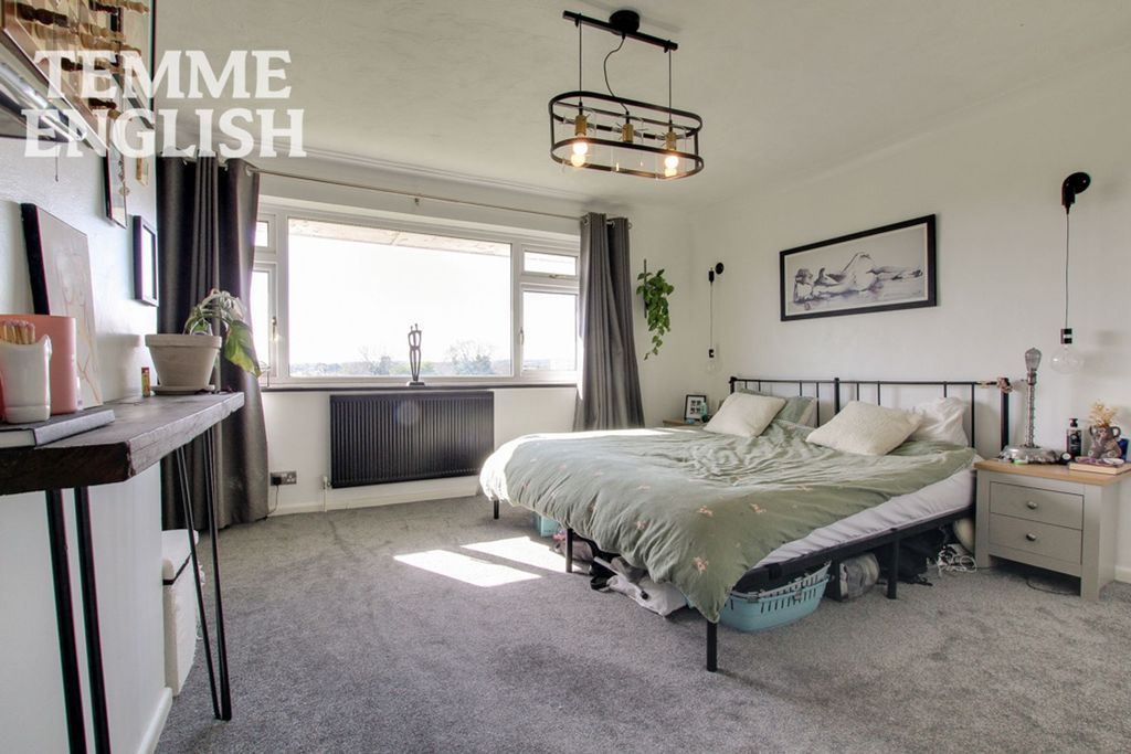 Additional image 9 of 2 bed flat for saleMarket Avenue, Wickford SS12