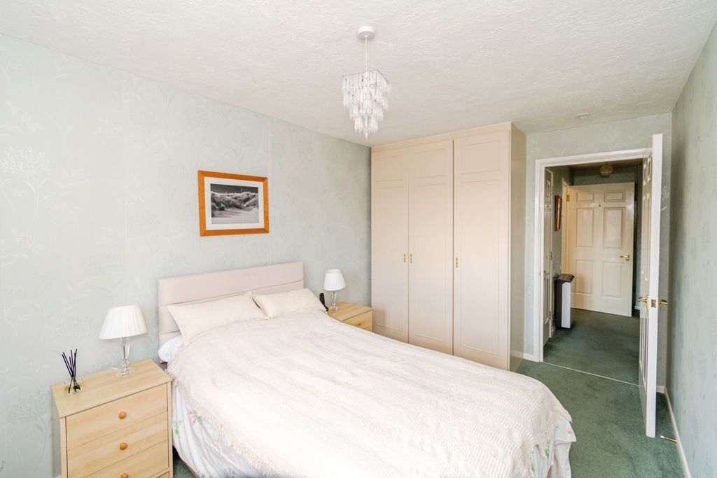 Additional image 7 of 1 bed flat for saleSherwood Close, Southampton, Hampshire SO16