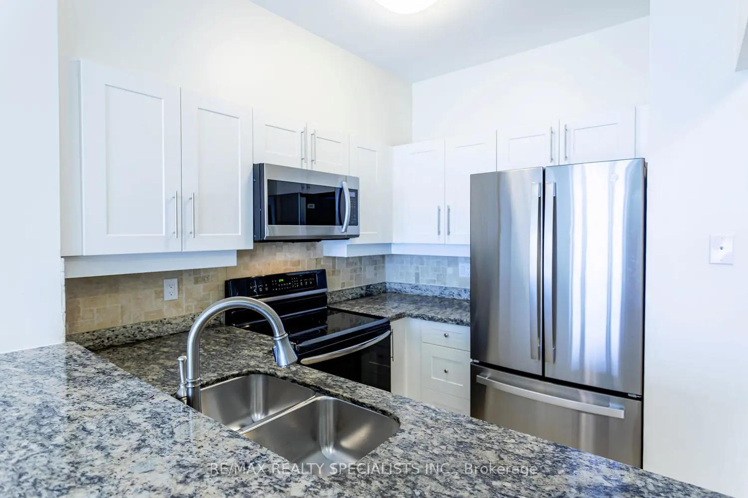 Additional image 10 of 2511 Lakeshore Road 708