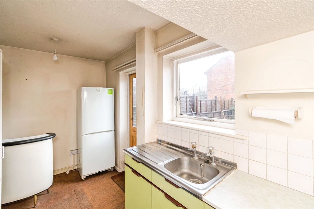 Additional image 7 of 1 bed terraced house for saleCharmouth Terrace, Irving Road, Southampton, Hampshire SO16