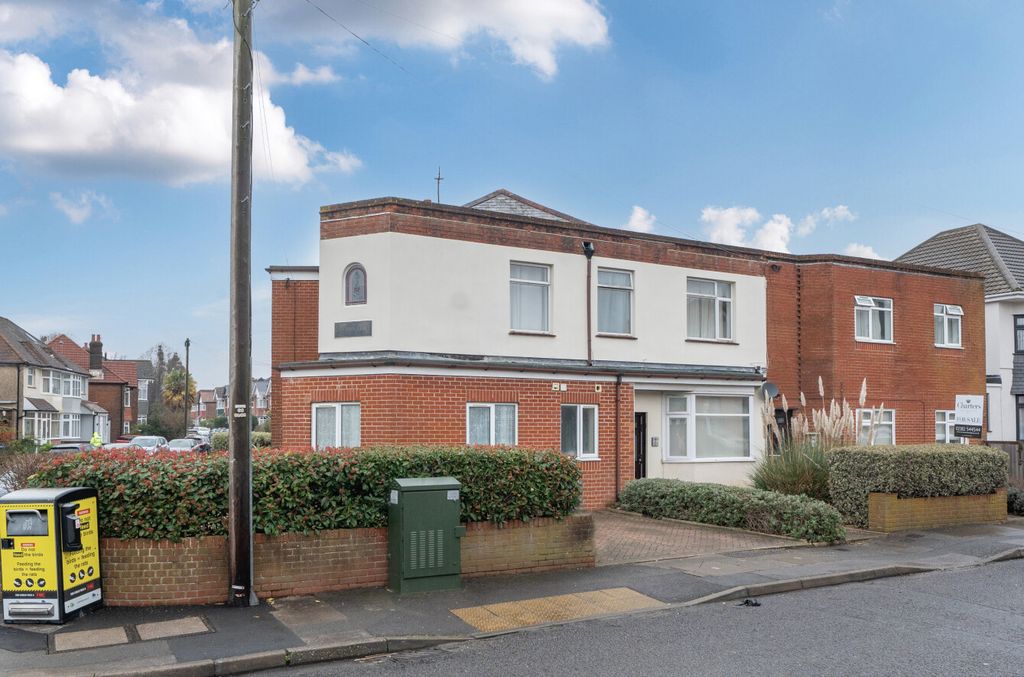 Additional image 9 of 2 bed maisonette for saleUpper Shirley Avenue, Upper Shirley, Southampton, Hampshire SO15