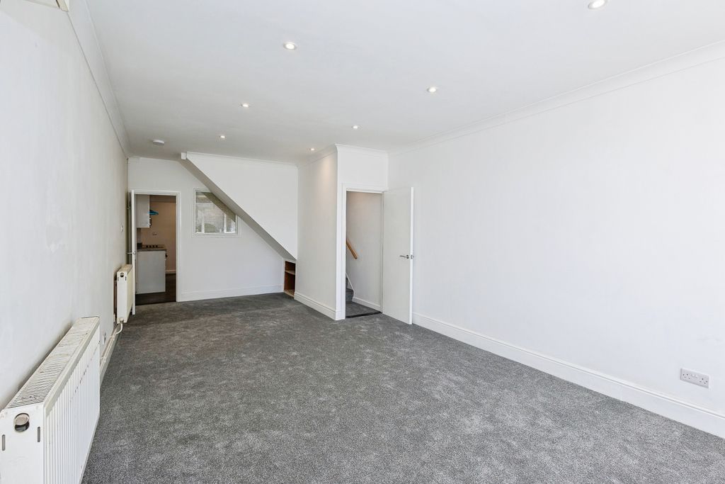 Additional image 14 of 4 bed terraced house for saleMeyrick Road, Portsmouth PO2