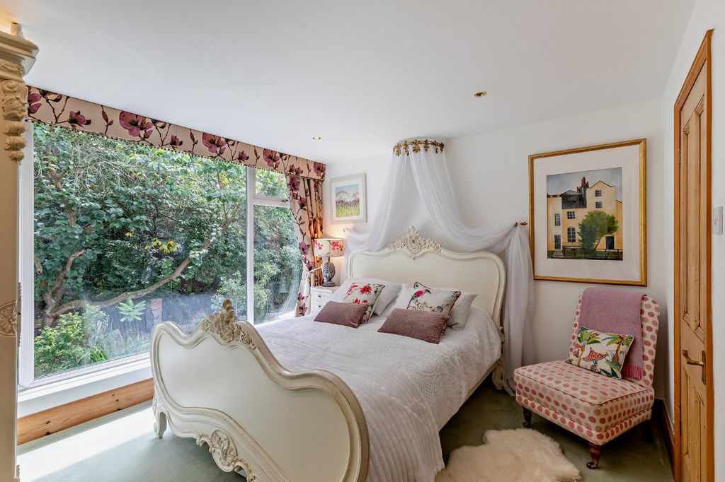 Additional image 15 of 6 bed detached house for saleSt. Leonards Hill, Windsor, Berkshire SL4