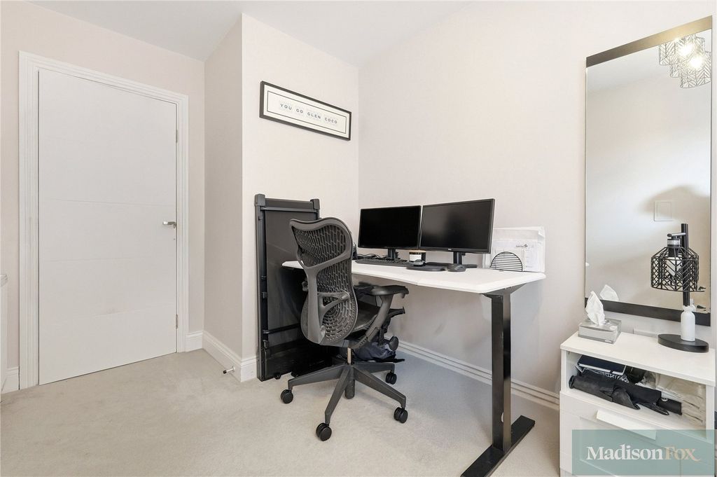 Additional image 13 of 3 bed flat for saleWest Grove, Woodford Green IG8