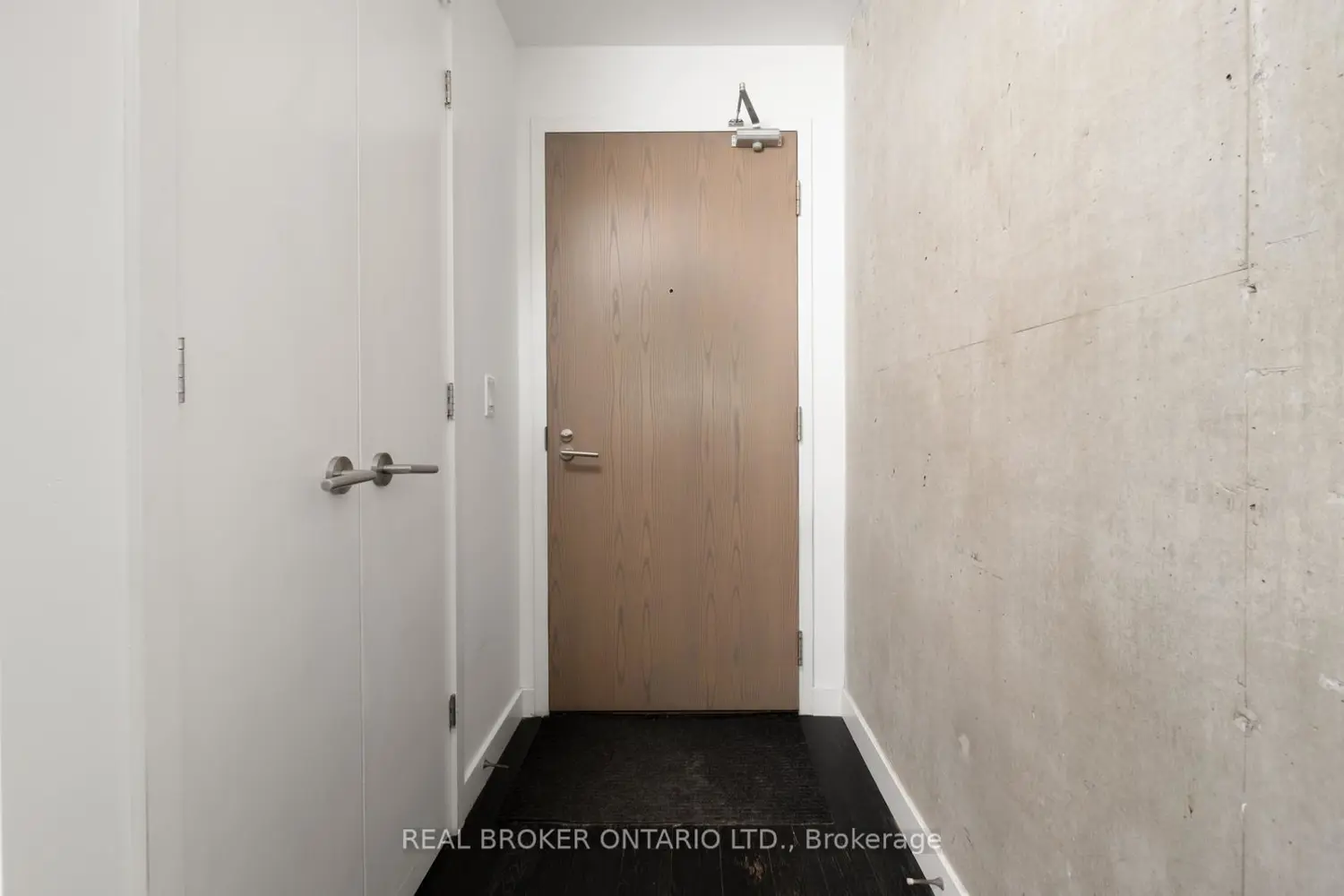 Additional image 15 of 90 Broadview Avenue 202