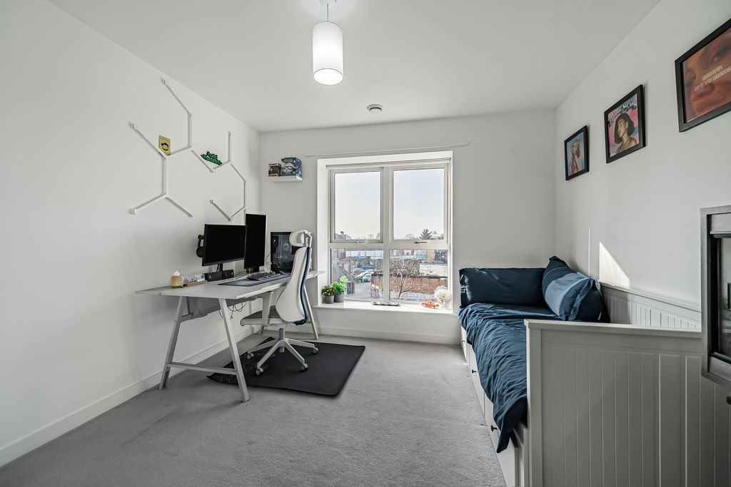Additional image 8 of 2 bed flat for salePalmer Court, Pitcher Lane, Ashford TW15