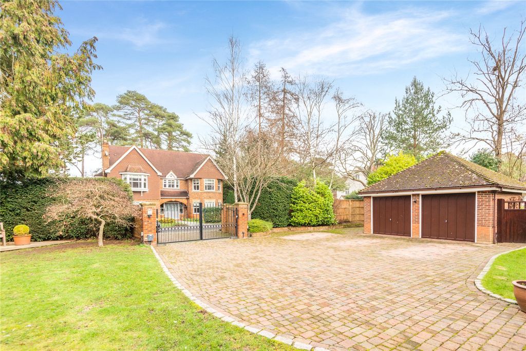 Additional image 40 of 6 bed detached house for saleWoking, Surrey GU22