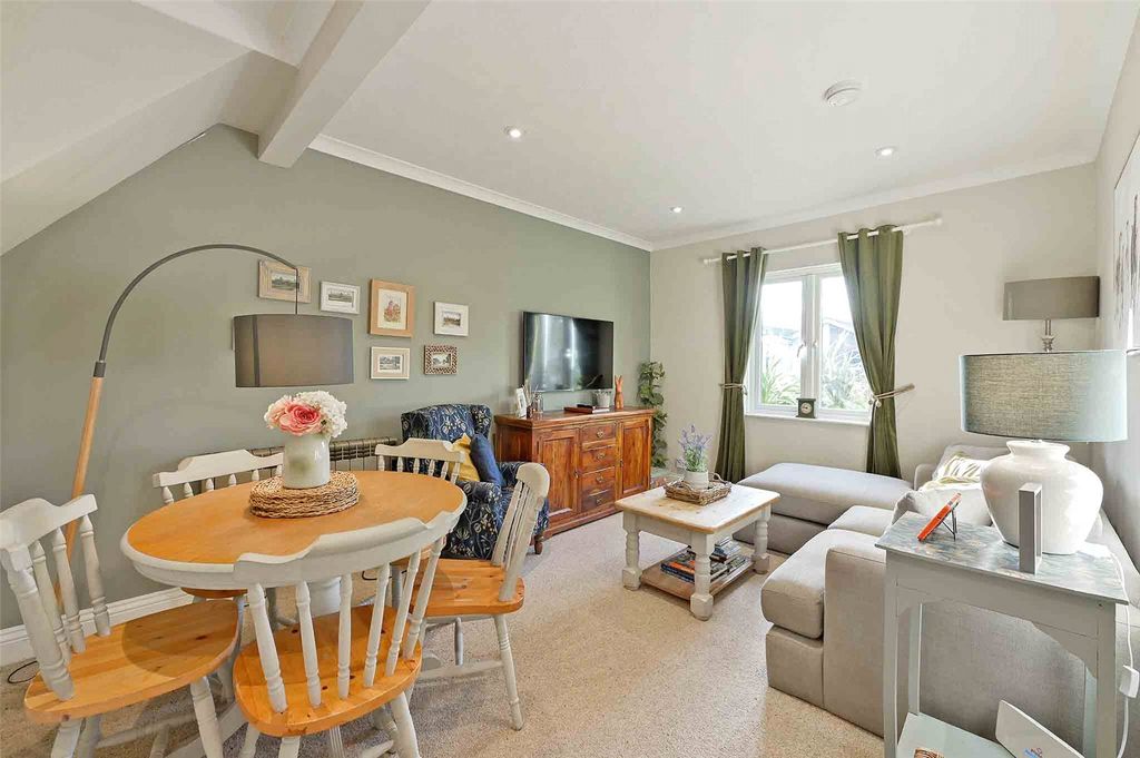 Additional image 5 of 3 bed maisonette for saleBexley Street, Windsor, Berkshire SL4