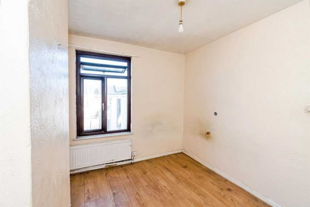 Additional image 16 of 5 bed terraced house for saleNorthumberland Road, Southampton SO14