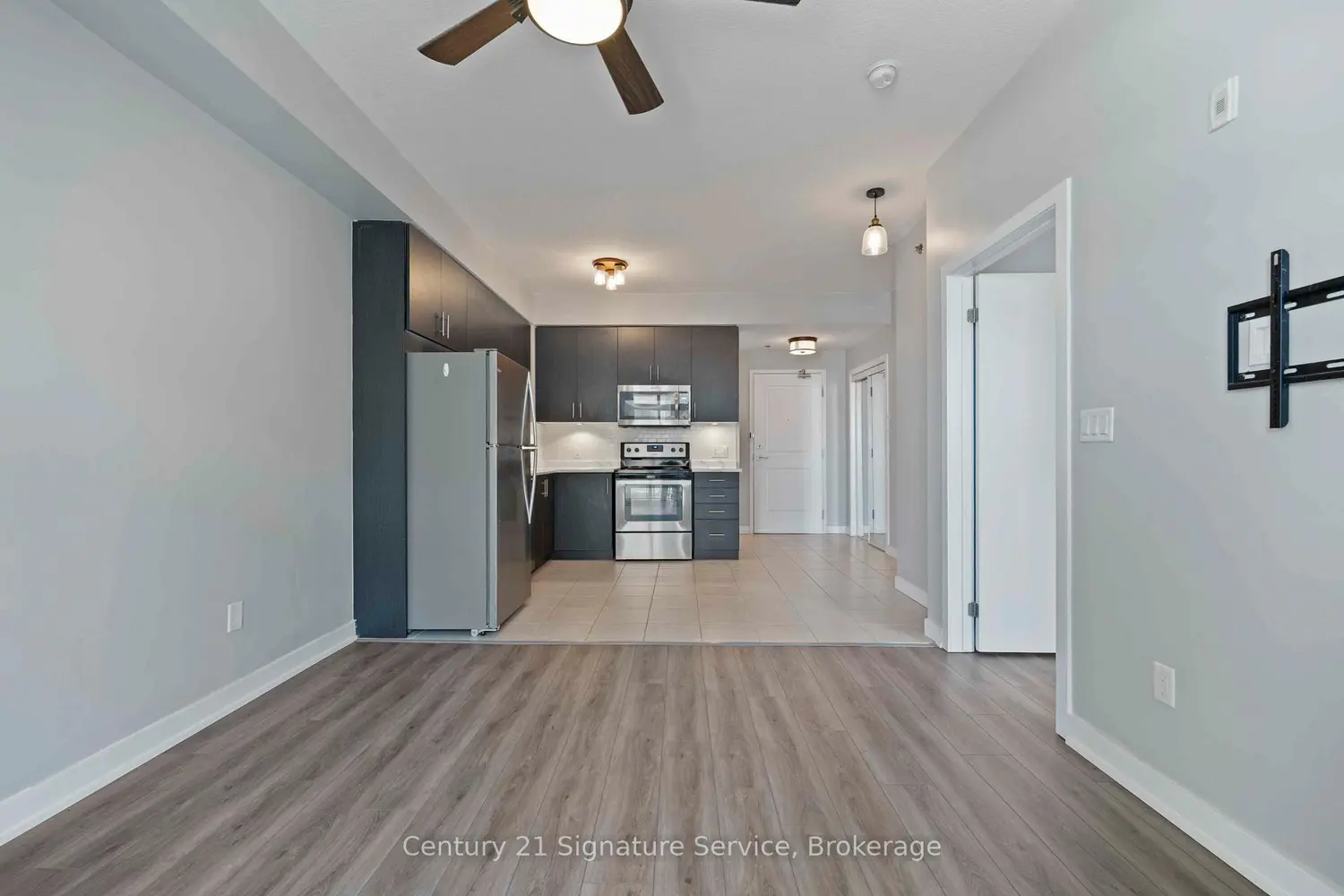 Additional image 15 of 2486 Old Bronte Road 405