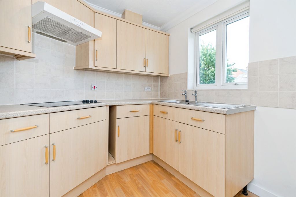 Additional image 5 of 2 bed flat for saleHighfield Lane, Southampton SO17