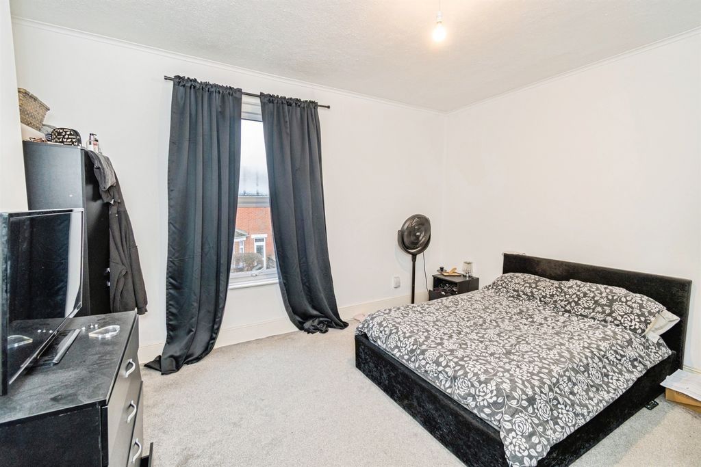 Additional image 10 of 2 bed terraced house for saleKingsley Road, Southampton SO15