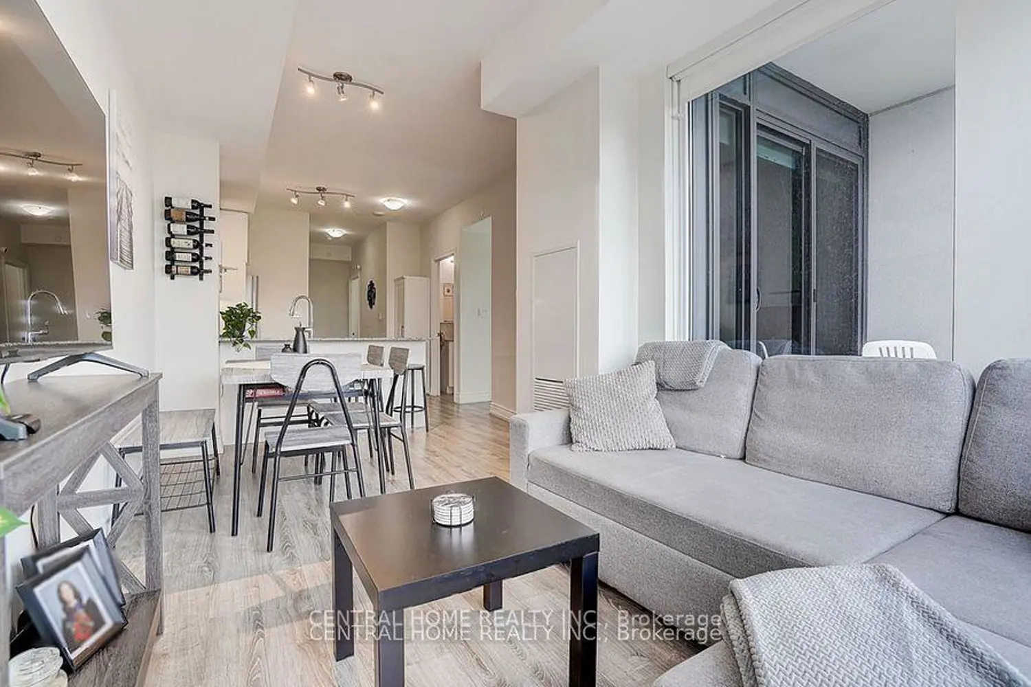 Additional image 8 of 9608 Yonge Street 911A