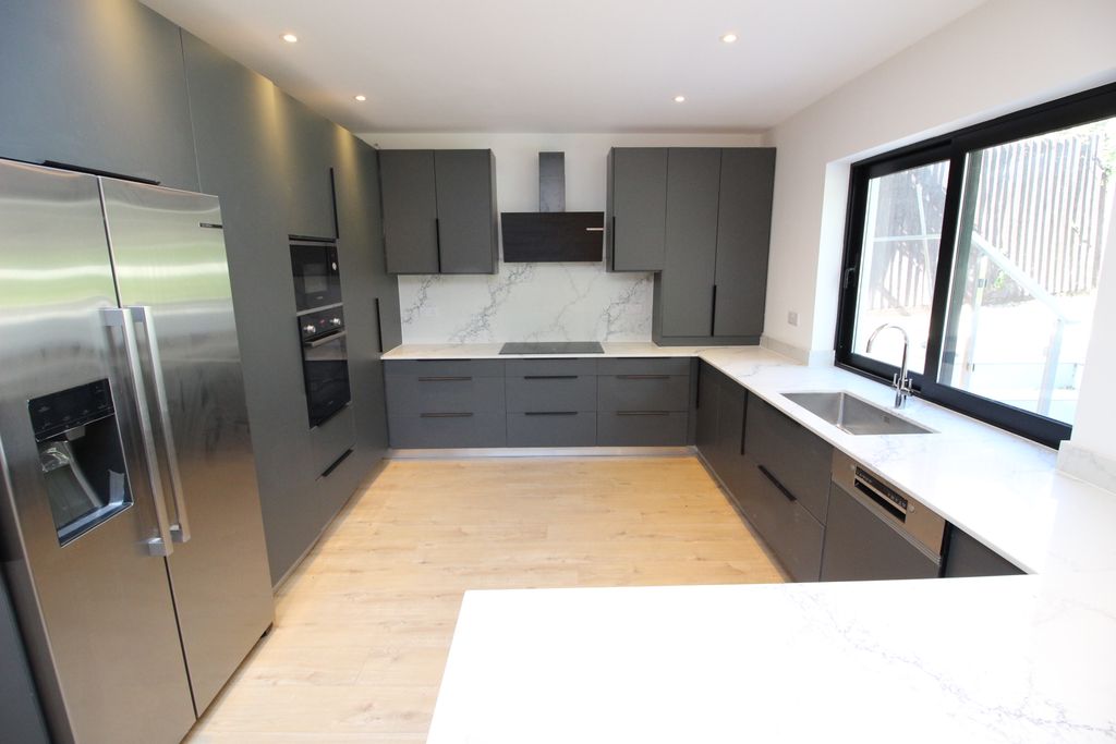Additional image 4 of 4 bed detached bungalow for saleDonnington Road, Worcester Park KT4