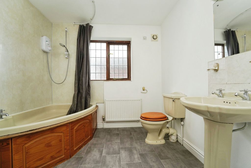 Additional image 13 of 4 bed detached house for saleBilford Road, Worcester, Worcestershire WR3