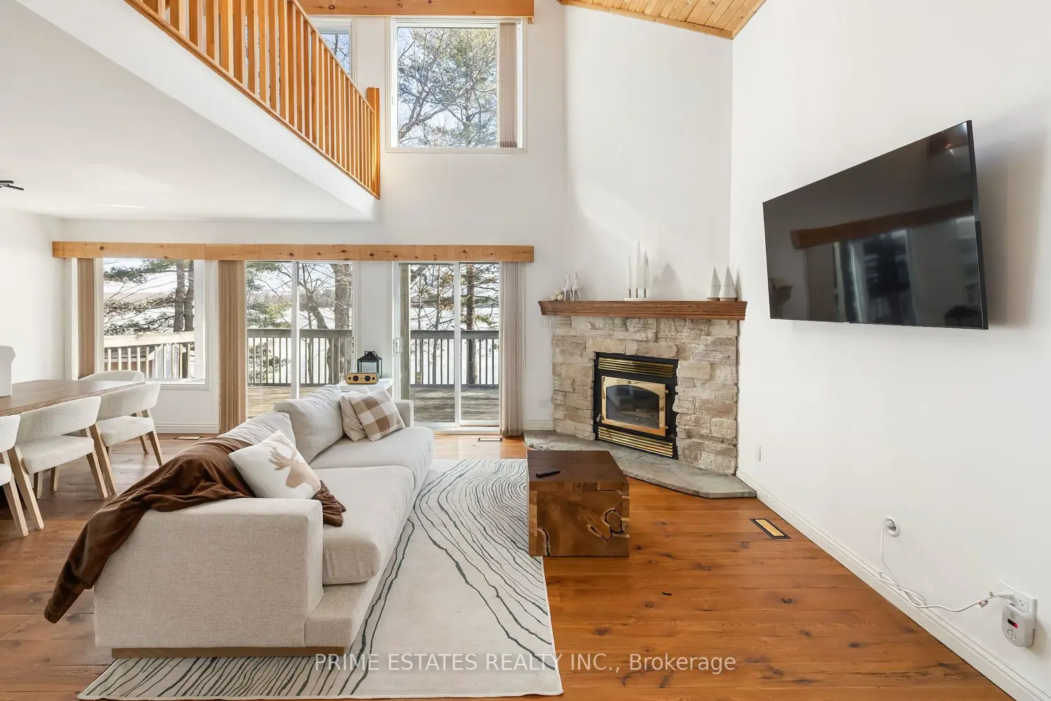 1070 West Shore Lane photo 2