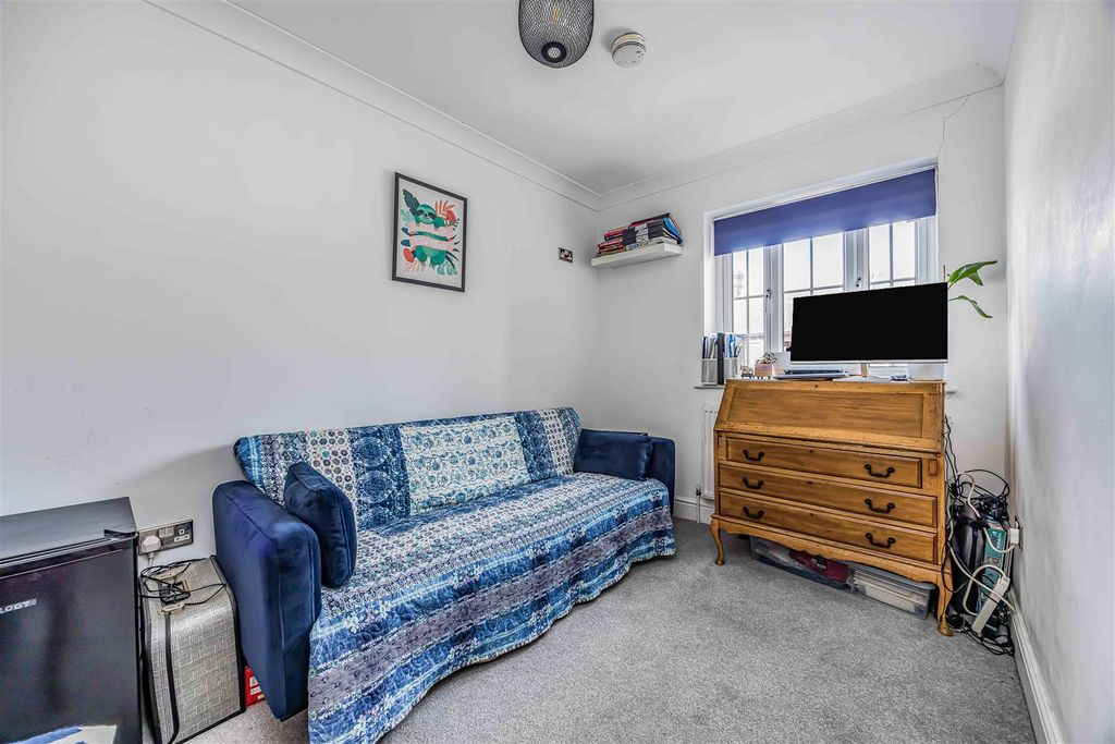 Additional image 18 of 3 bed flat for saleSouthsea, Portsmouth PO5