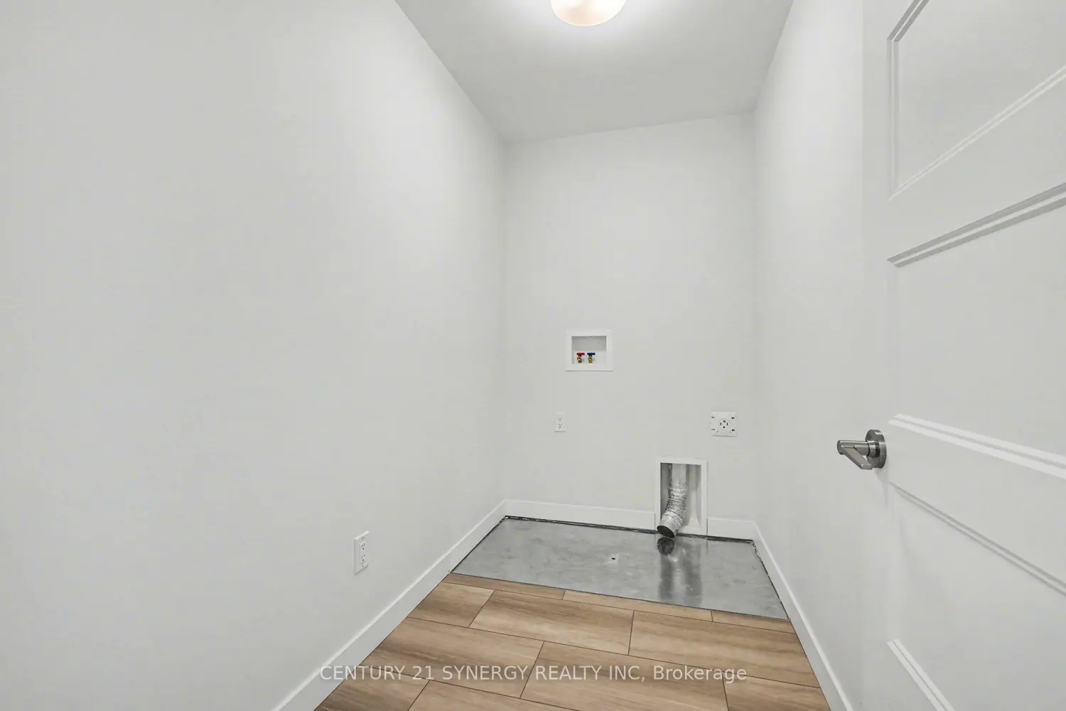 Additional image 15 of 31 Helen Street