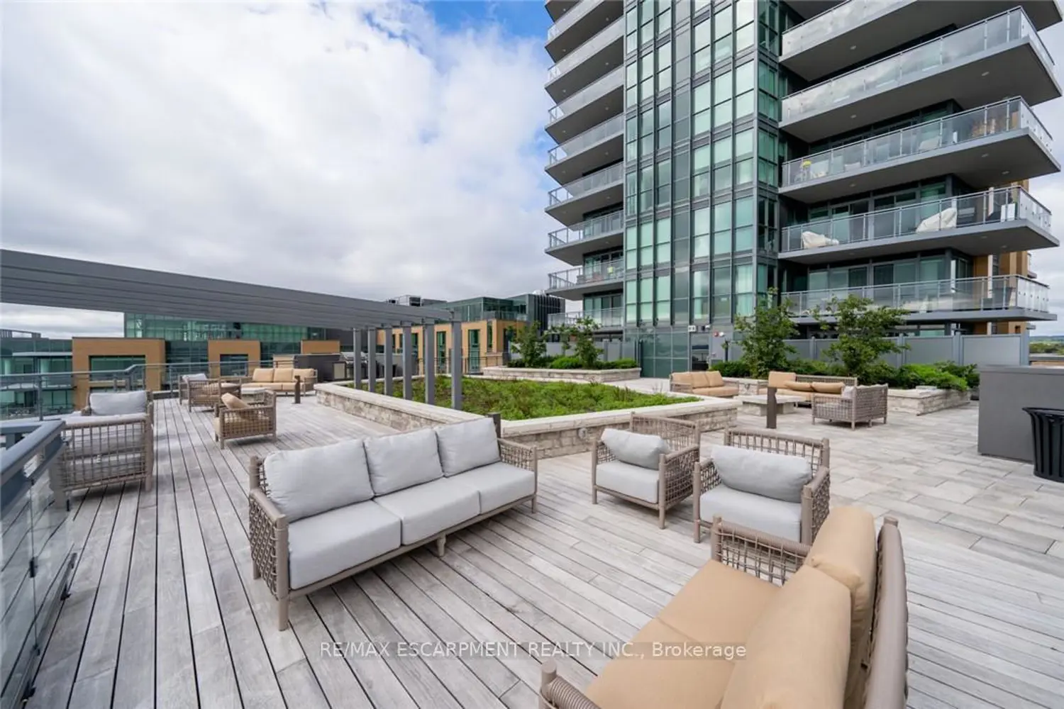 Additional image 16 of 2060 Lakeshore Road 1102