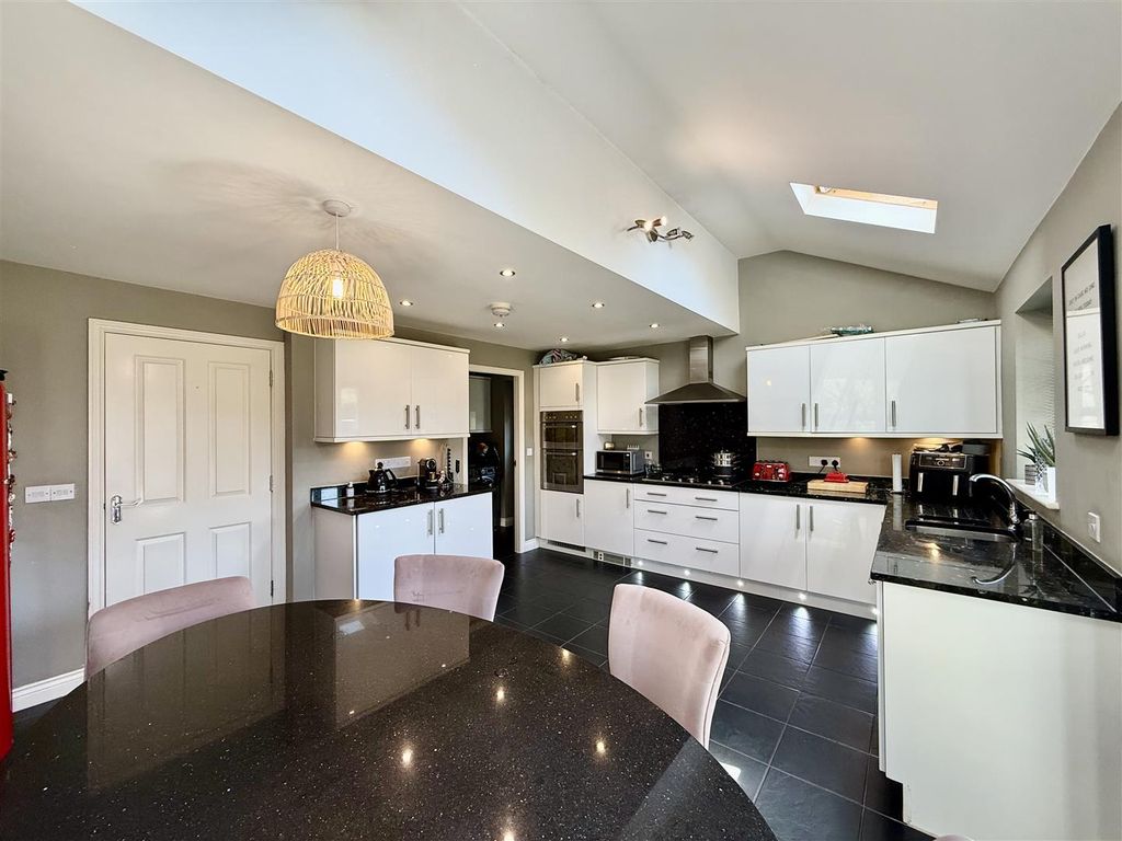 Additional image 10 of 5 bed detached house for saleFlint Lane, Barrow Upon Soar, Loughborough LE12