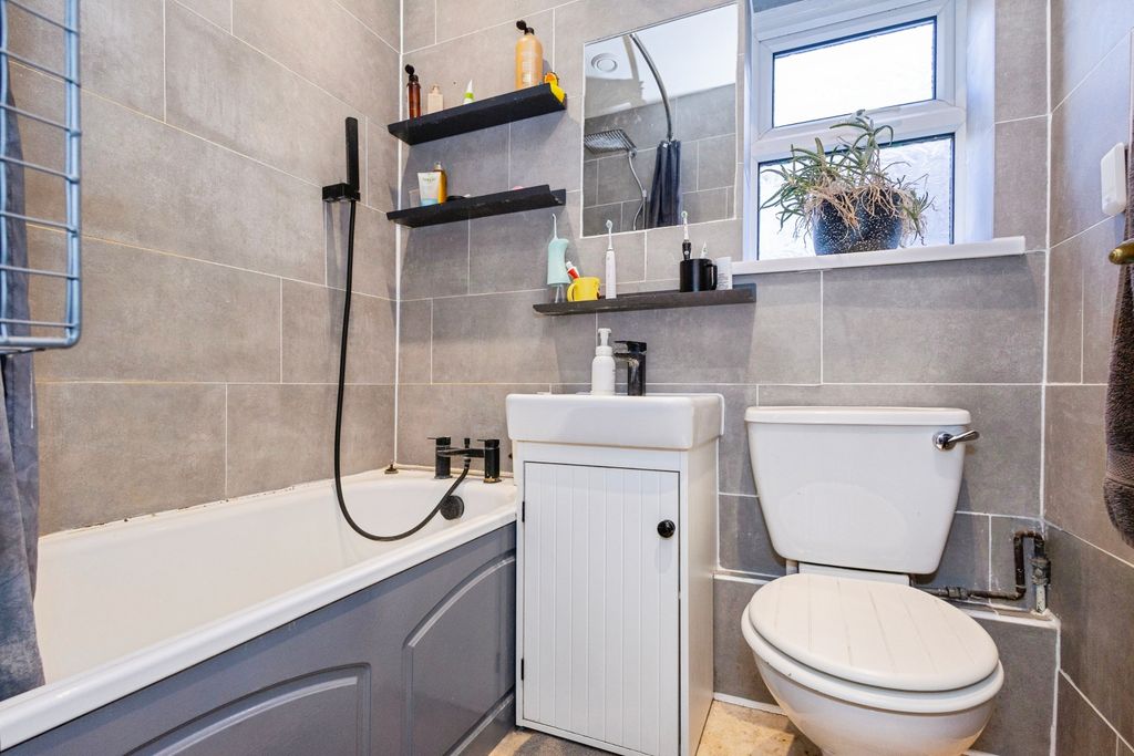 Additional image 9 of 3 bed terraced house for saleNew Road, Portsmouth PO2