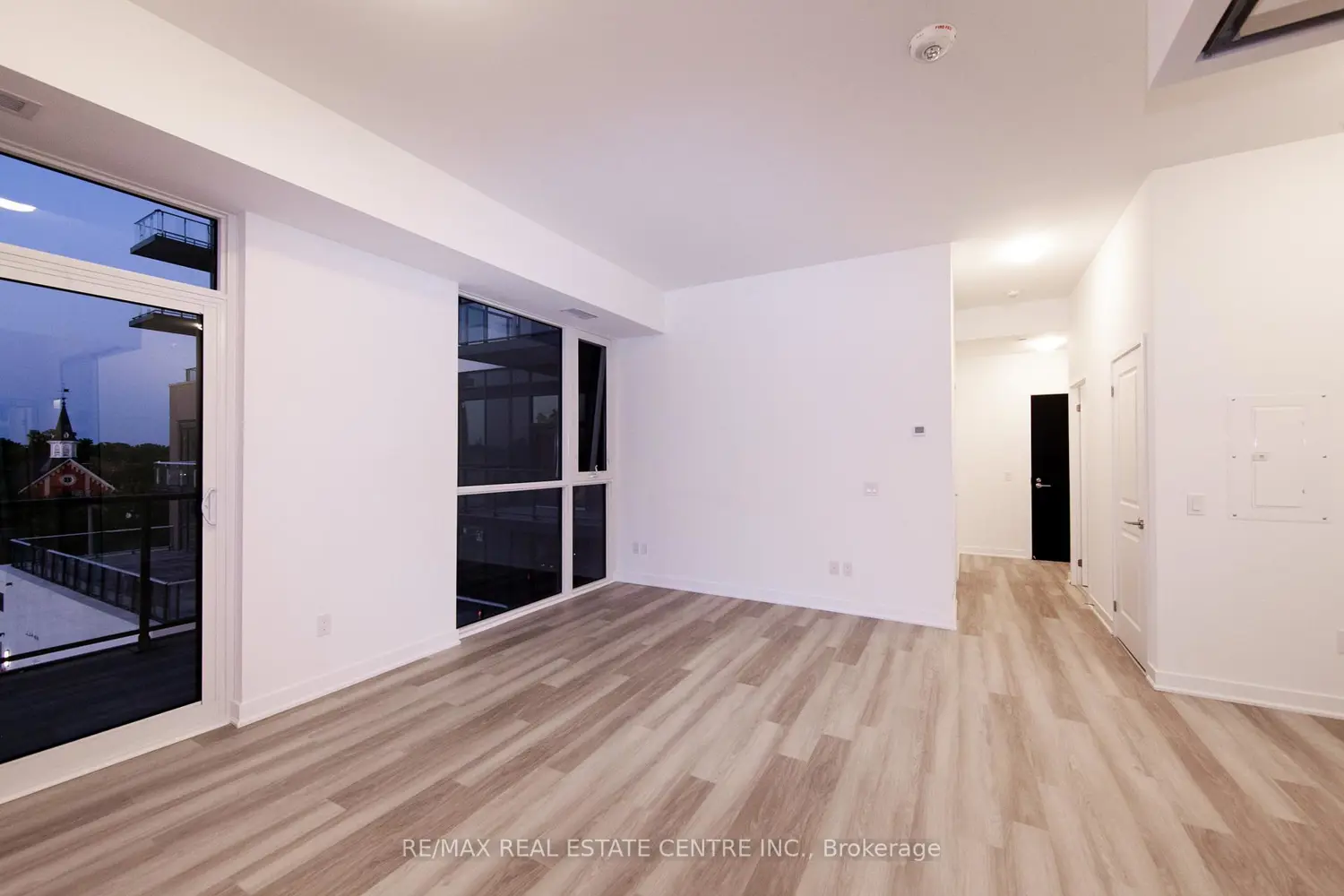 Additional image 14 of 2007 James Street 414