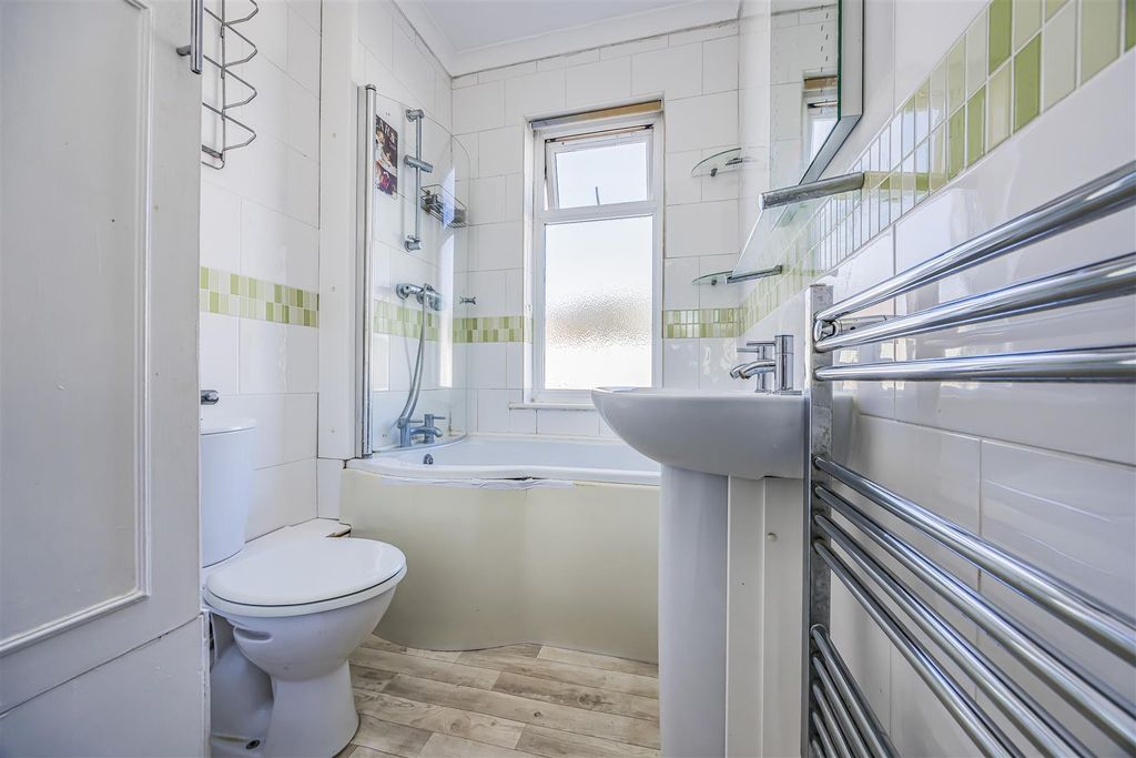 Additional image 12 of 3 bed property for saleKimbolton Road, Portsmouth PO3