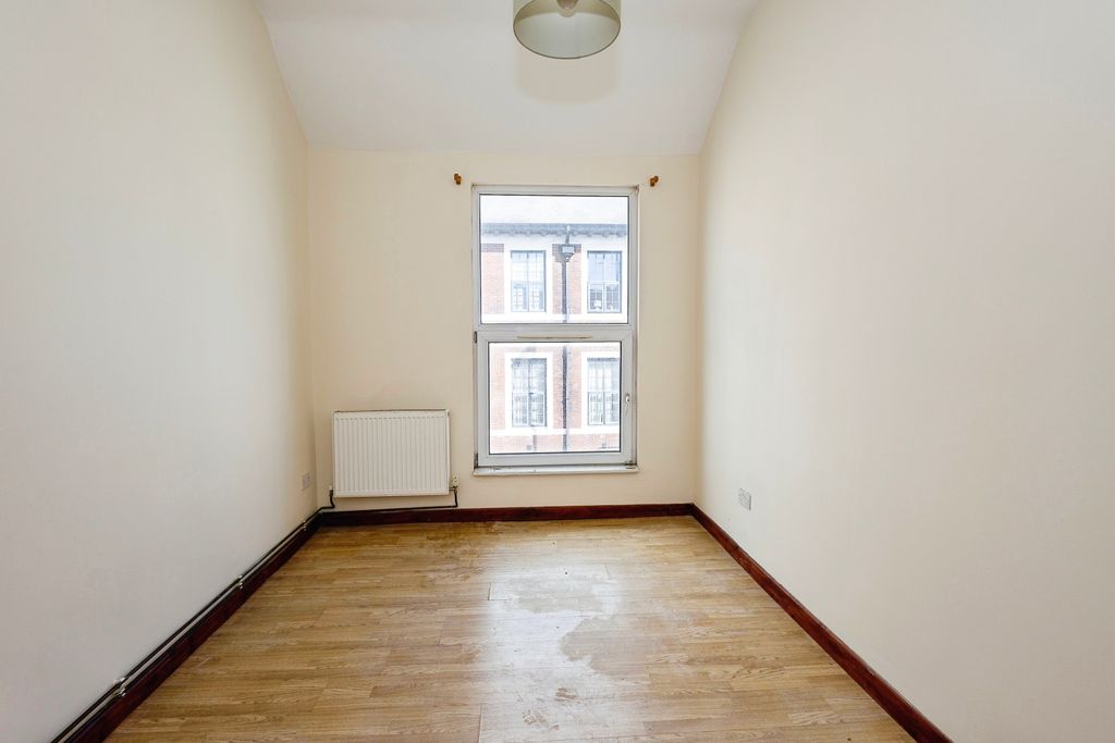 Additional image 11 of 2 bed flat for saleHighland Road, Southsea PO4