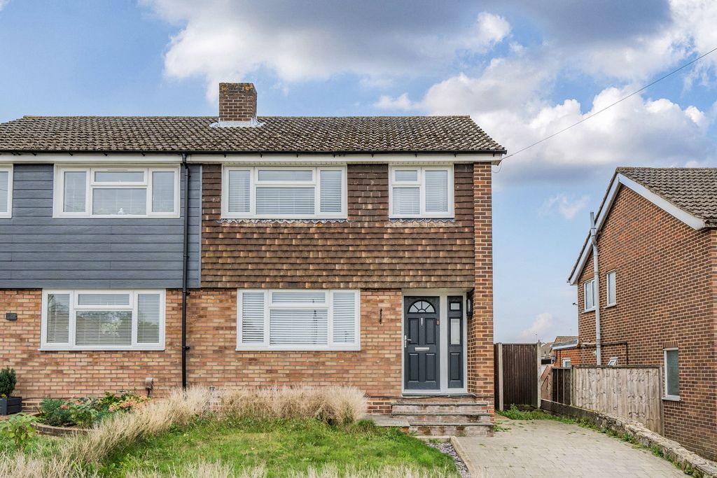 3 bed semi-detached house for saleSouth East Road, Southampton SO19