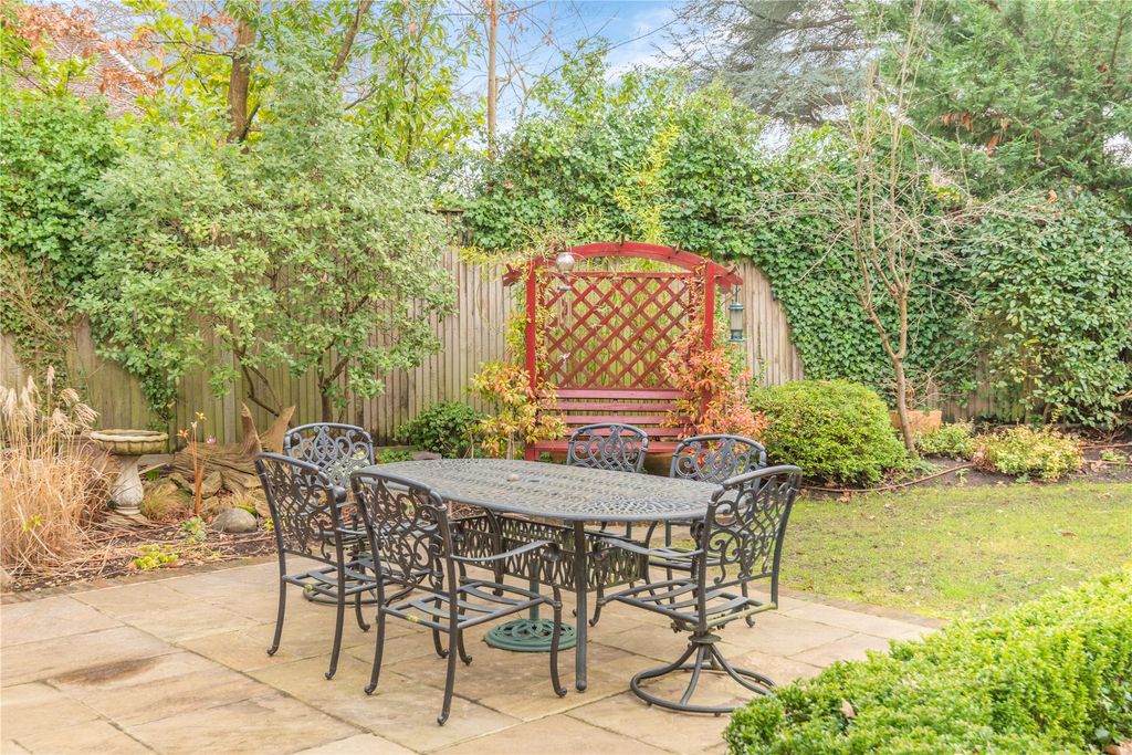Additional image 35 of 6 bed detached house for saleWoking, Surrey GU22