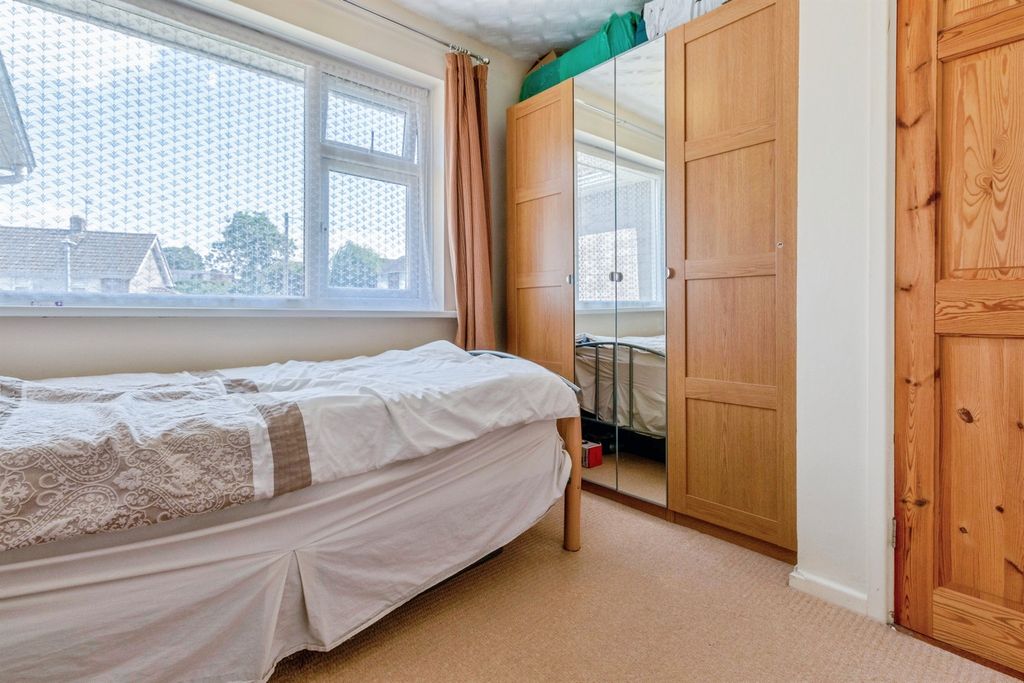 Additional image 15 of 3 bed semi-detached house for saleBarnet Close, Oadby, Leicester LE2