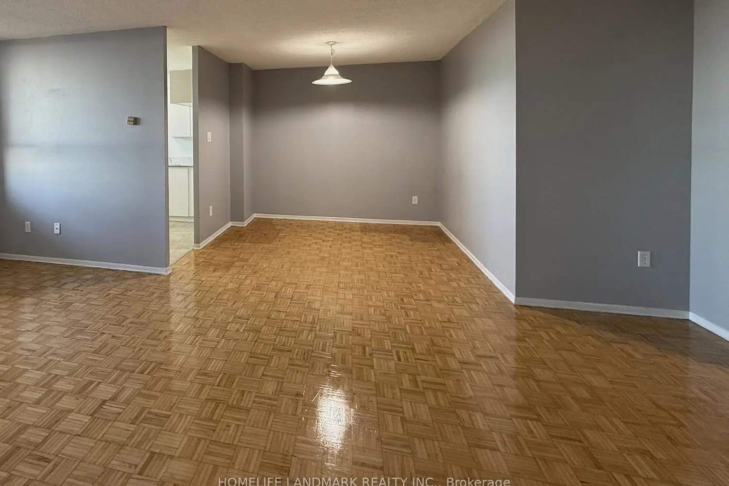 Additional image 11 of 100 Wingarden Court 1701