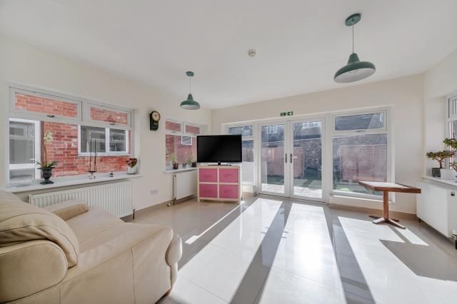 Additional image 4 of 20 bed detached house for salePembroke Road, Woking GU22