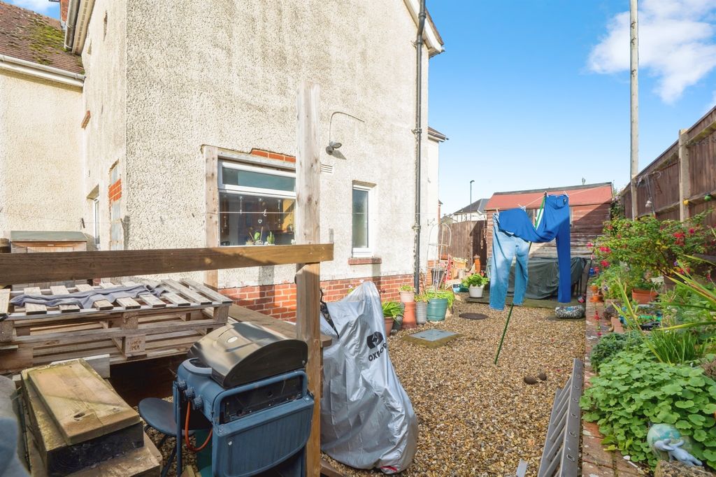 Additional image 17 of 4 bed semi-detached house for saleCoxford Road, Southampton SO16