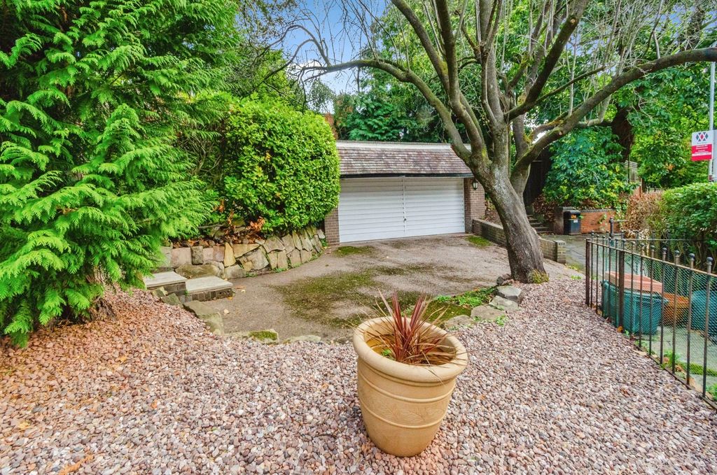 Additional image 11 of 3 bed cottage for saleChurch Road, Tettenhall Wood, Wolverhampton WV6