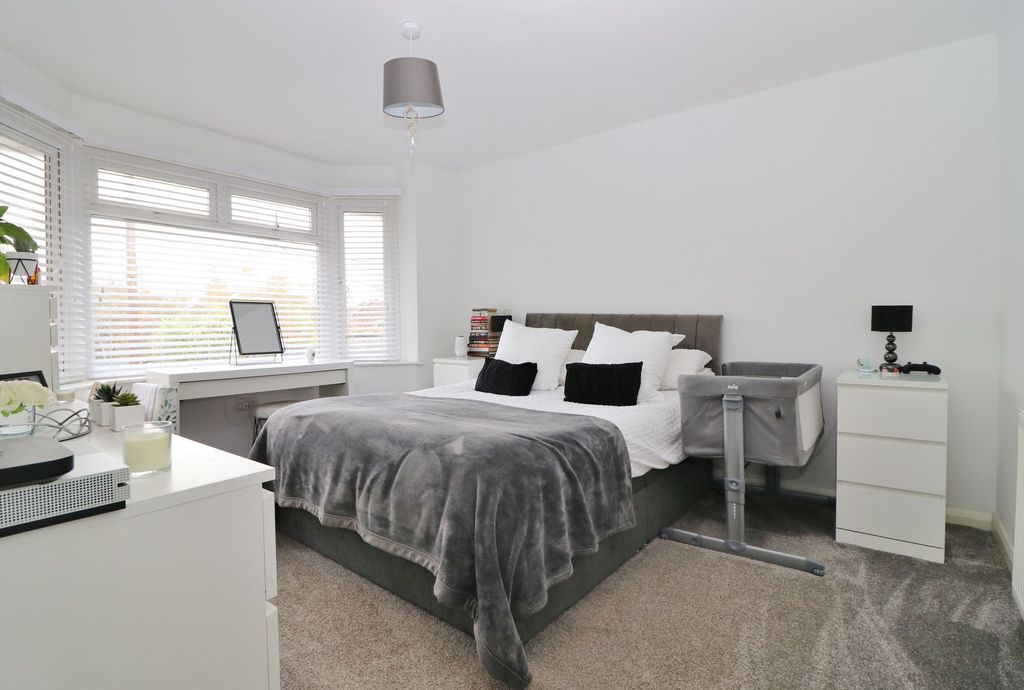 Additional image 11 of 5 bed detached house for saleNetley Firs Road, Hedge End SO30