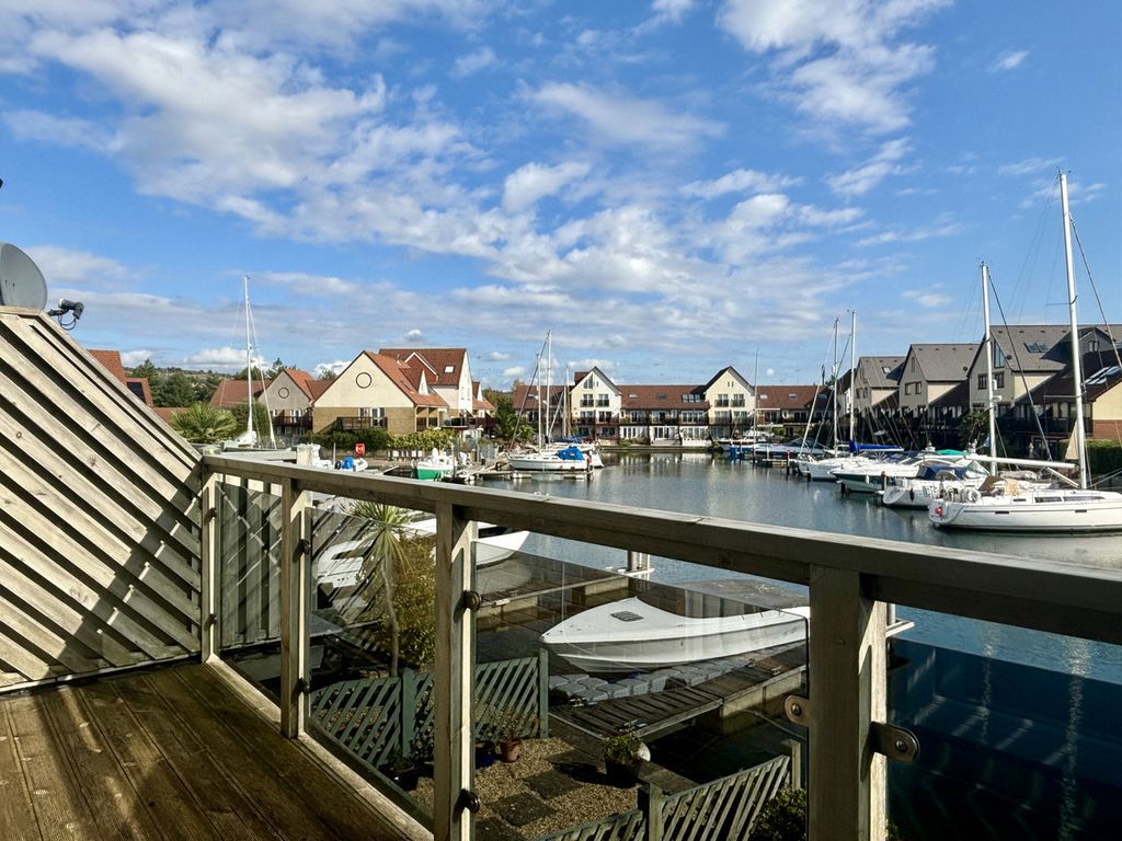 Additional image 11 of 3 bed town house for saleBryher Island, Portsmouth PO6