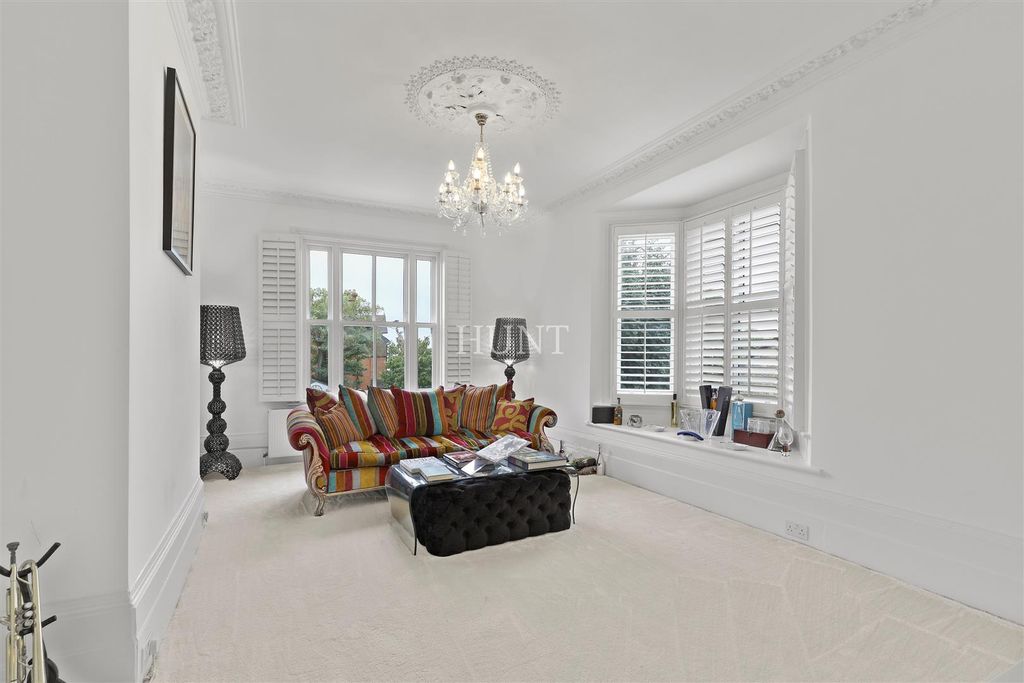 Additional image 8 of 5 bed terraced house for saleBroomhill Road, Woodford Green IG8